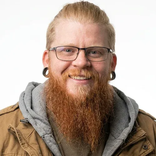 headshot-dustin-_cantonment_crew_leader
