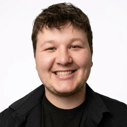 headshot-lucas-_ft._walton_crew_leader